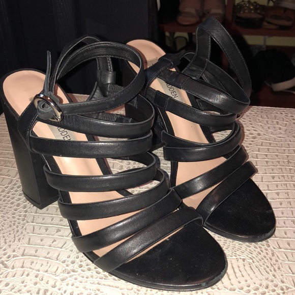 Steve Madden Black heels - Picture 1 of 4